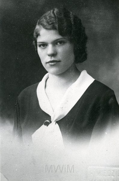 KKE 4639.jpg - Fot. Portret. Jolanta Siemaszko – mama Marii Jolanty Mierzejewskiej (z domu Jarzynowska), Wilno, 1934 r.